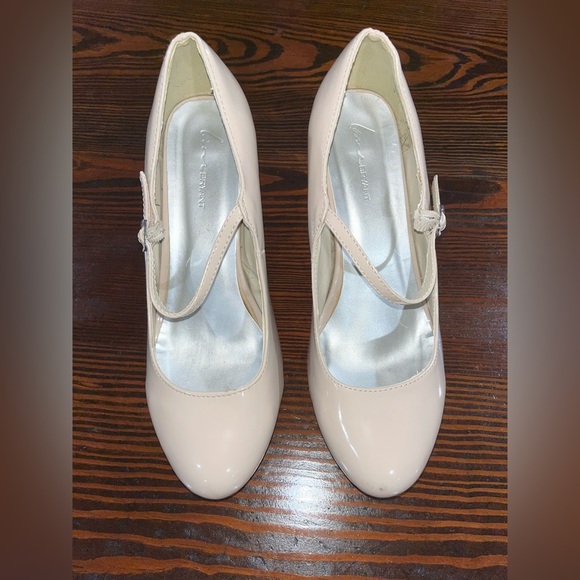 Lane Bryant Cream Mary Jane Heels 9 wide - Picture 6 of 9